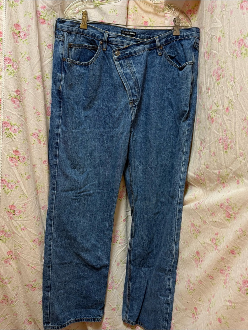 Fashion Nova Dark Blue Relaxed Straight Jeans